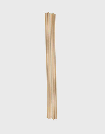 10 VARILLAS DE RATTAN VEGETAL  25cms x 0,25 cms